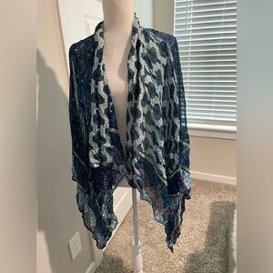 Anthropologie Akemi + kin boho print kimono